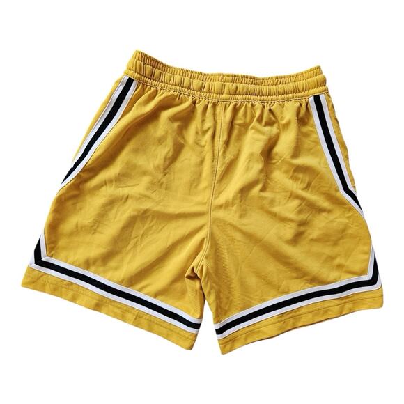 Nike Women's Fly Crossover Basketball Shorts in yellow ochre Size Small - Picture 3 of 4